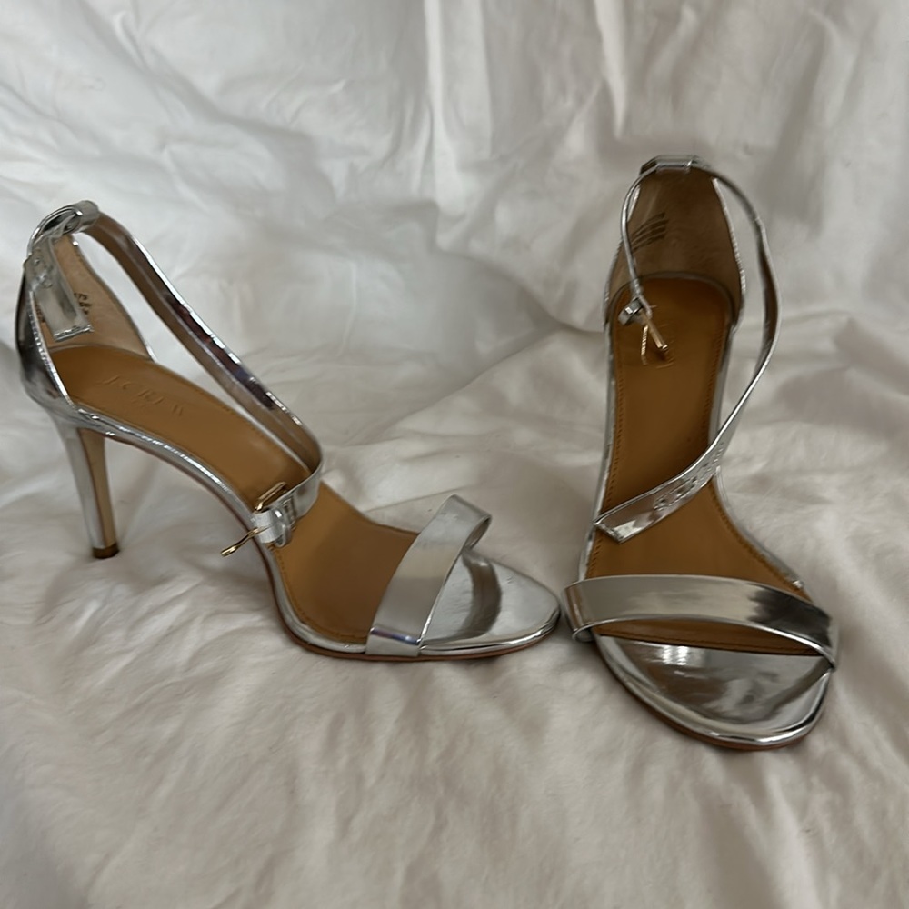 Shoes - Picture 4 of 6